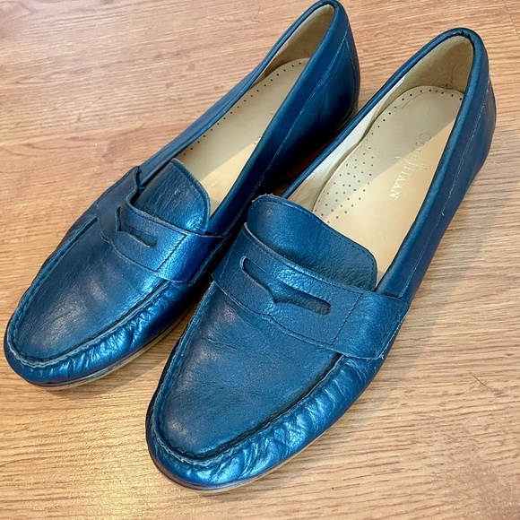 Cole Haan Women’s Steel Blue Leather Loafers, Size 8 - Picture 1 of 4